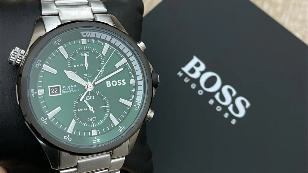 Montre Hugo Boss Globetrotter pour Homme avec Cadran Vert et Bracelet en Acier Inoxydable - Référence 1513930